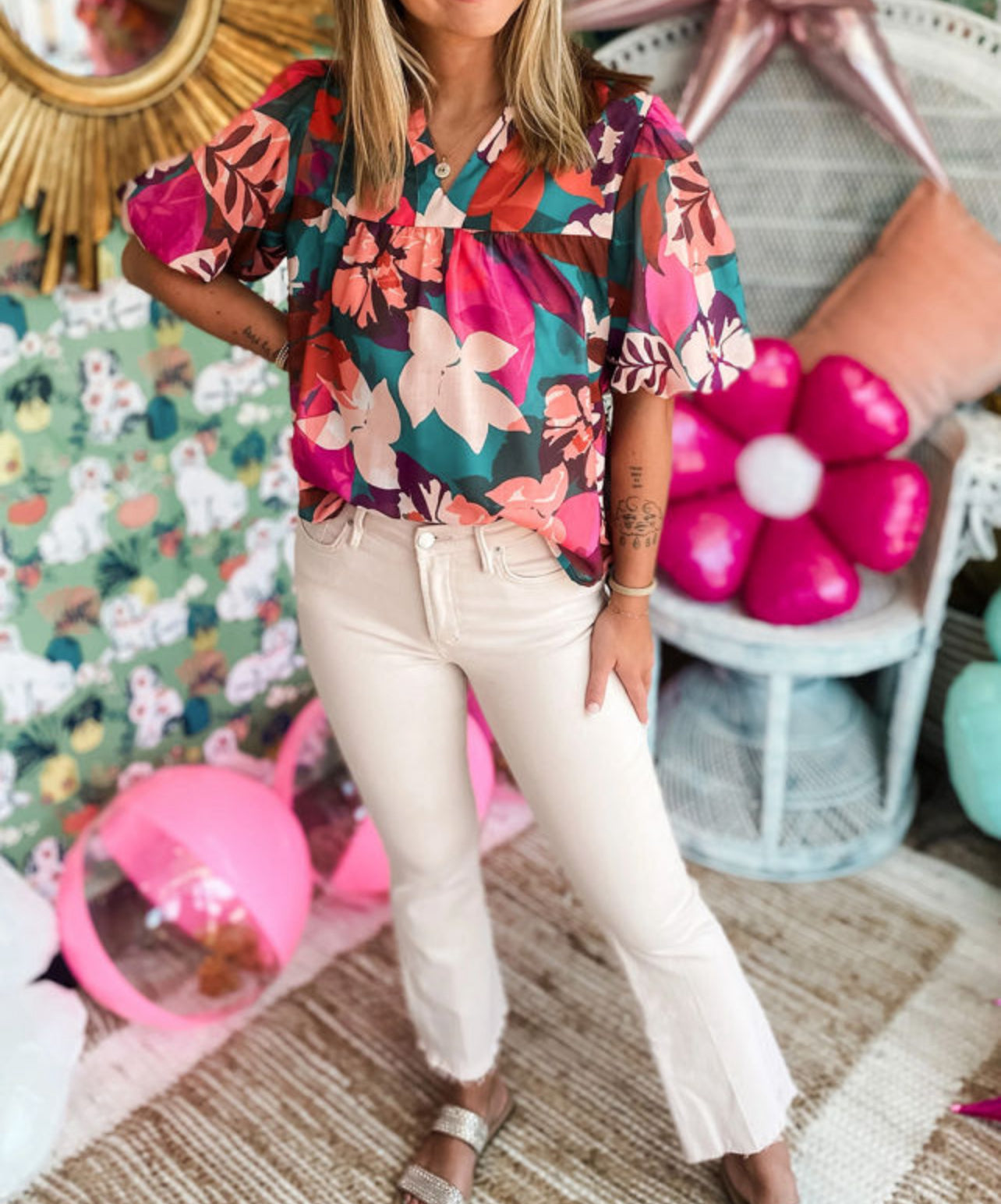 Deva Deep Floral Vneck Puff Sleeve