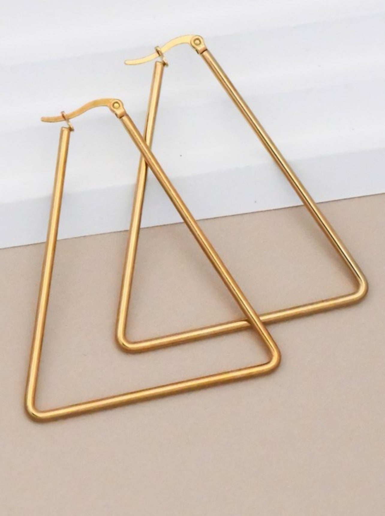 Triangle Hoops